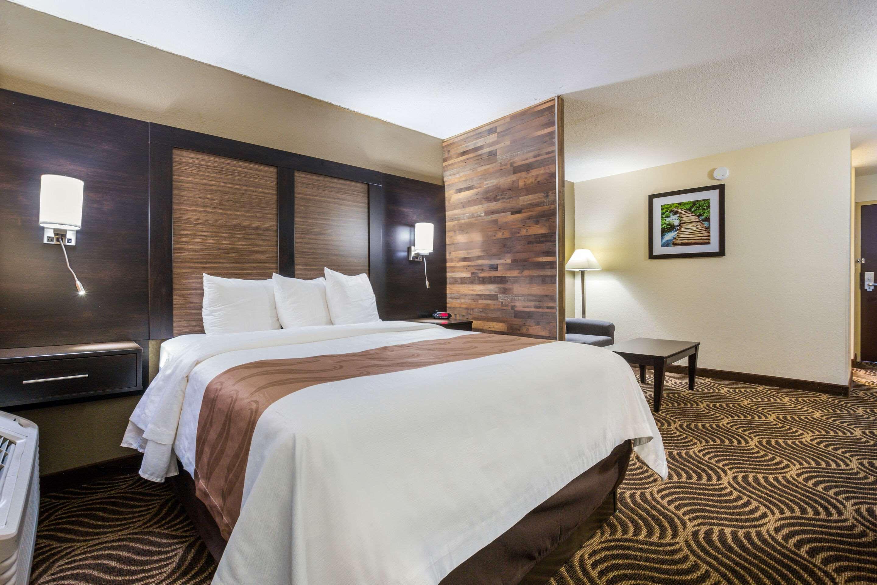 Quality Inn & Suites Florence - Cincinnati South Extérieur photo