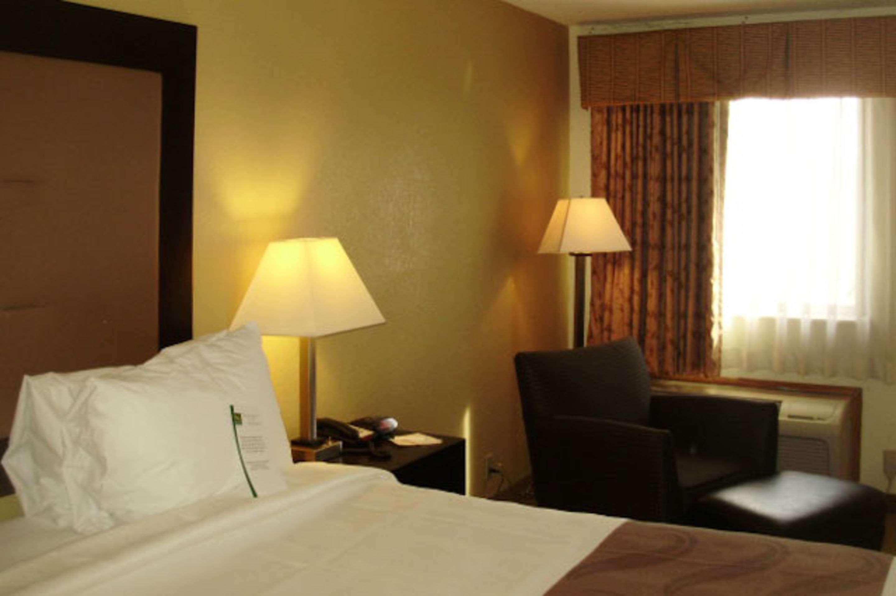 Quality Inn & Suites Florence - Cincinnati South Extérieur photo