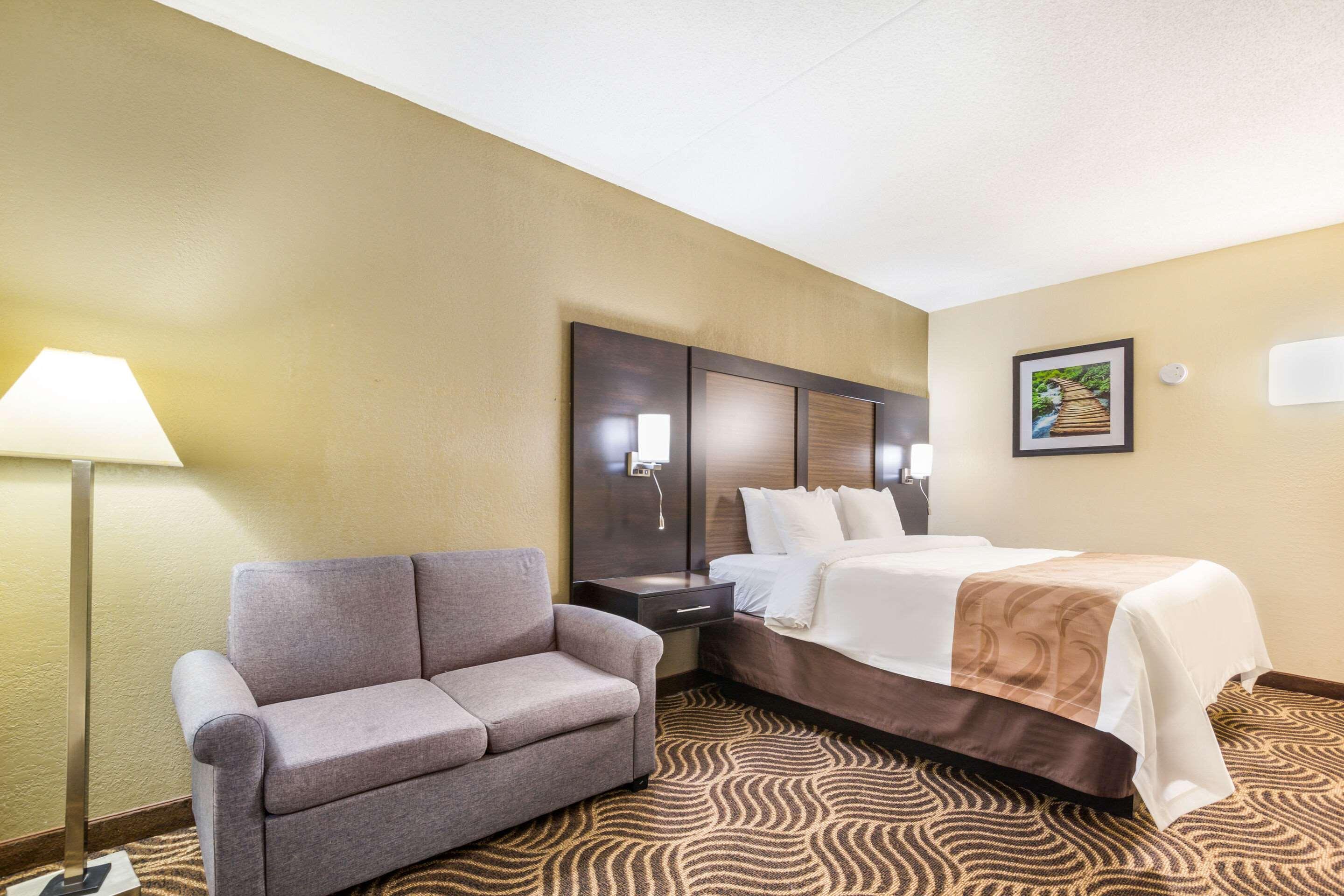 Quality Inn & Suites Florence - Cincinnati South Extérieur photo