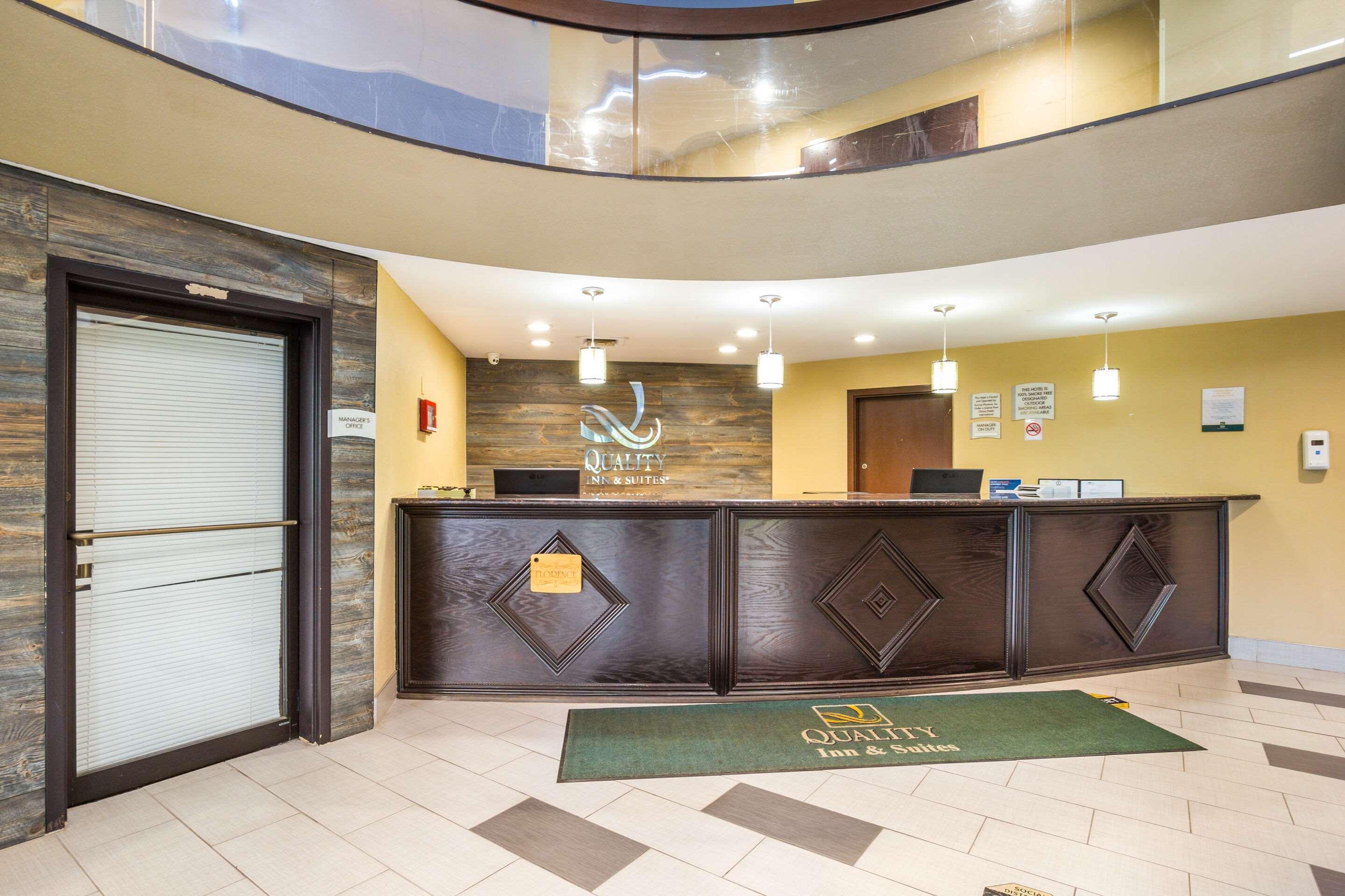Quality Inn & Suites Florence - Cincinnati South Extérieur photo
