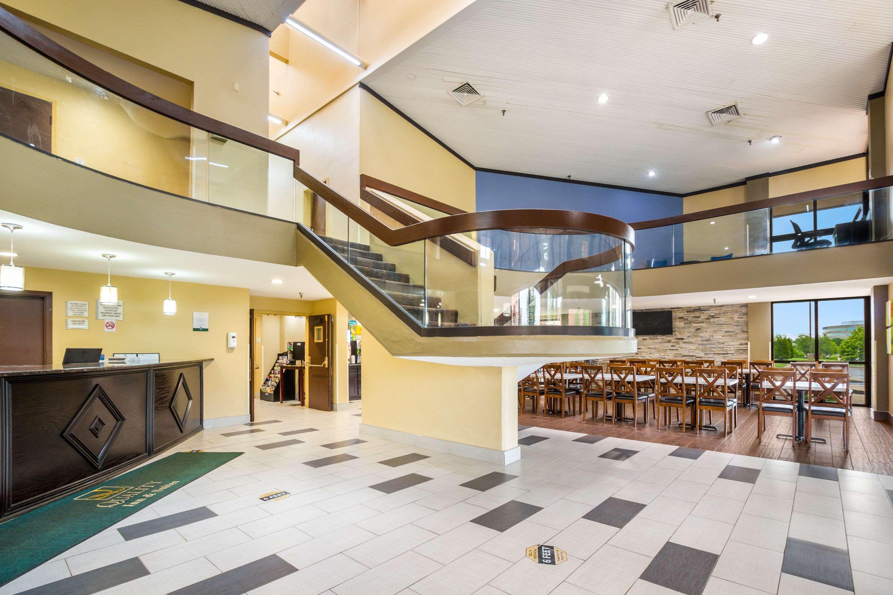 Quality Inn & Suites Florence - Cincinnati South Extérieur photo