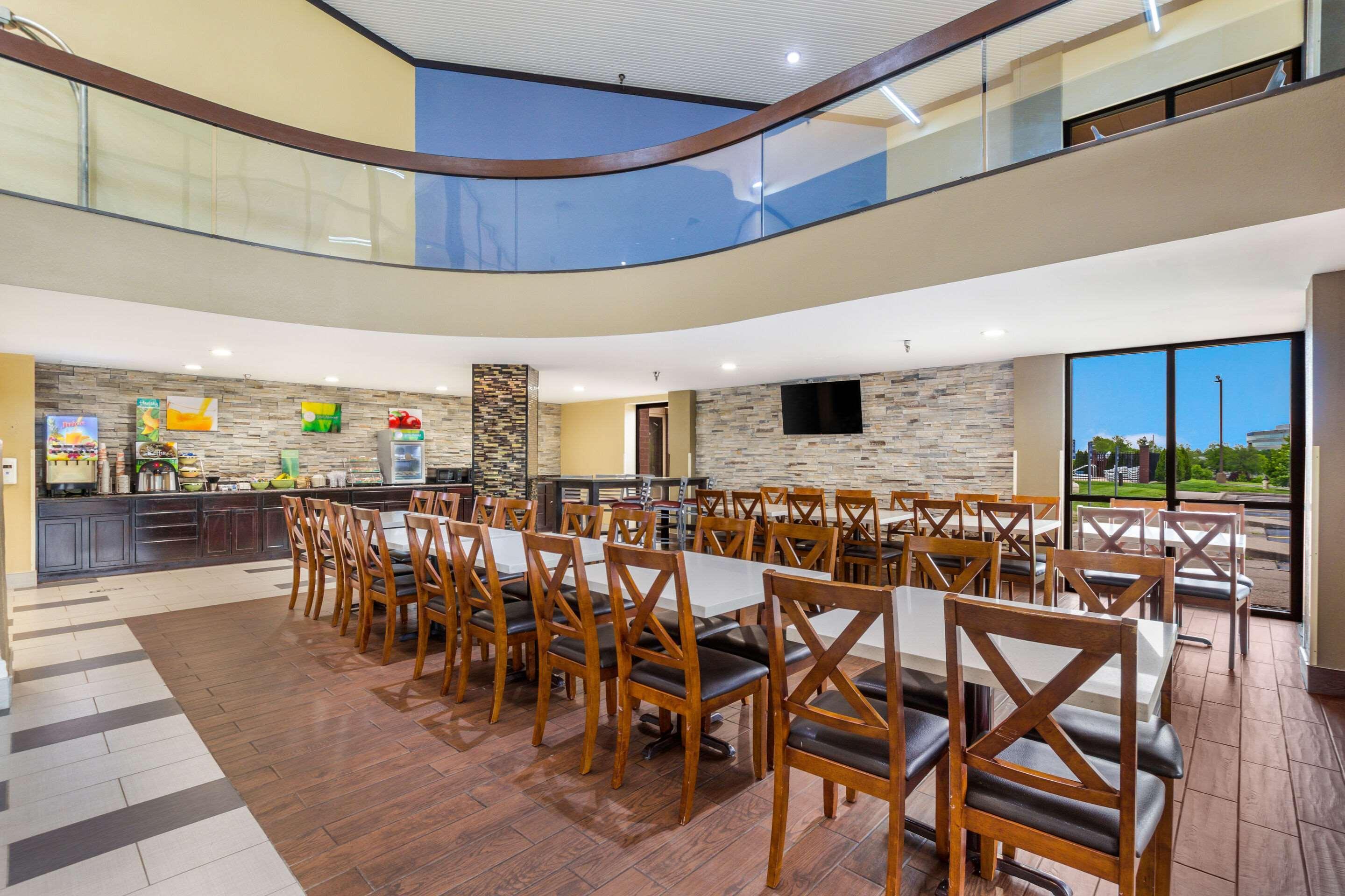 Quality Inn & Suites Florence - Cincinnati South Extérieur photo