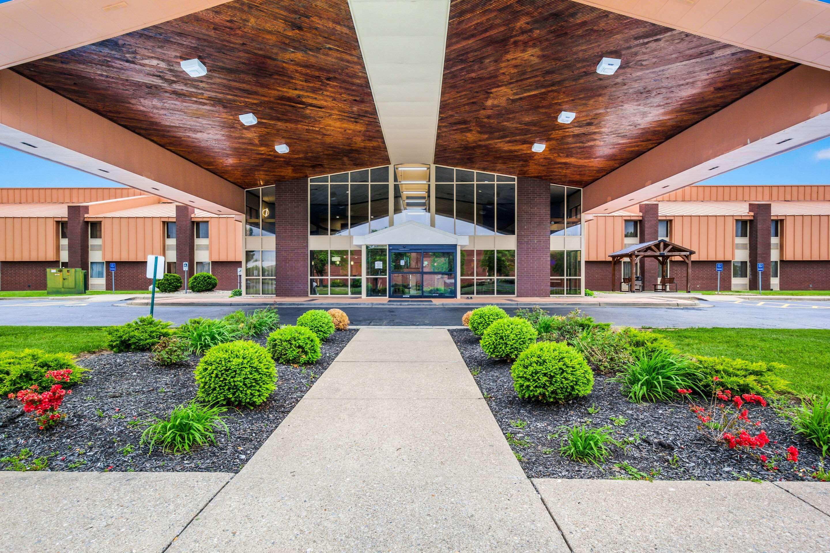 Quality Inn & Suites Florence - Cincinnati South Extérieur photo