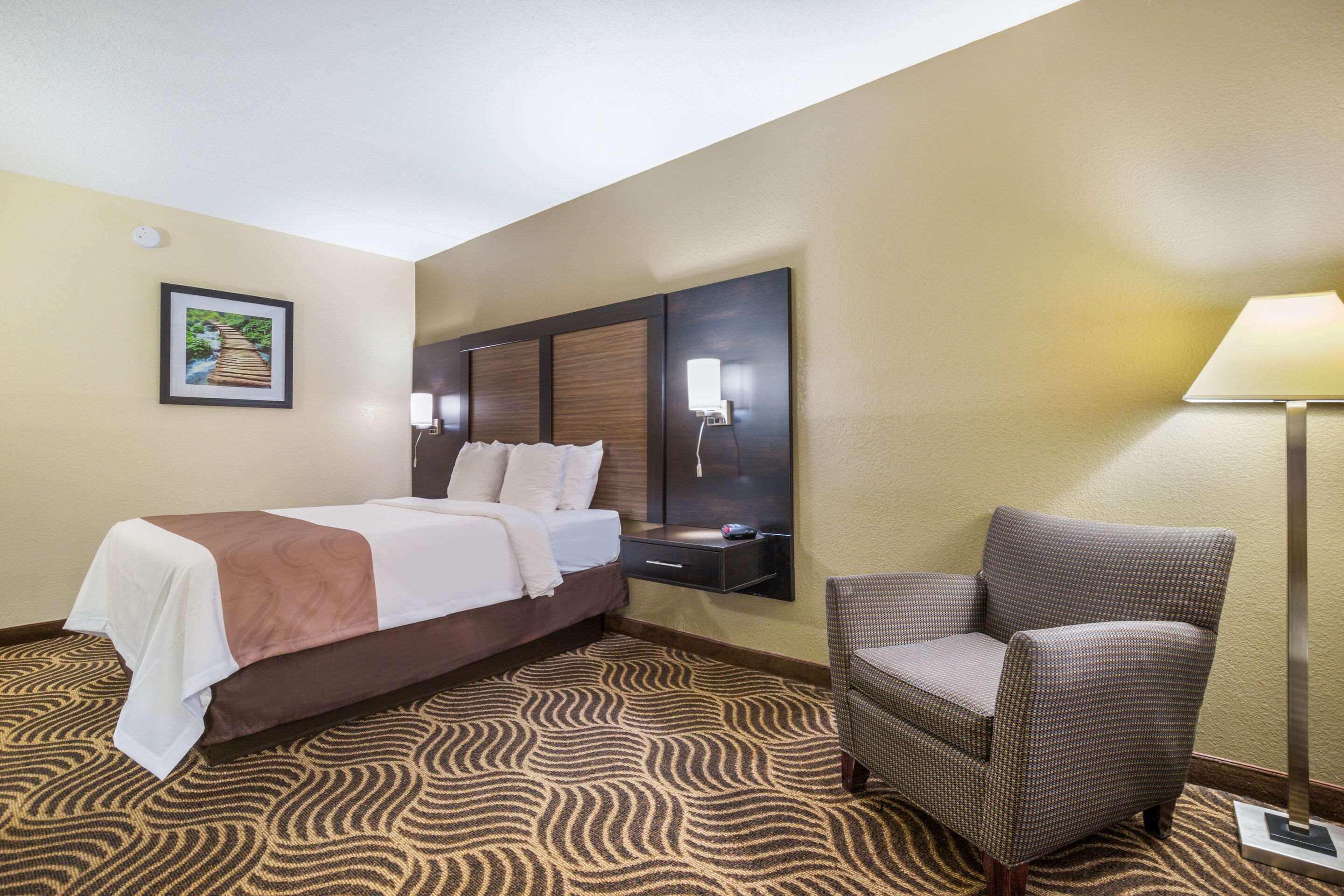 Quality Inn & Suites Florence - Cincinnati South Extérieur photo