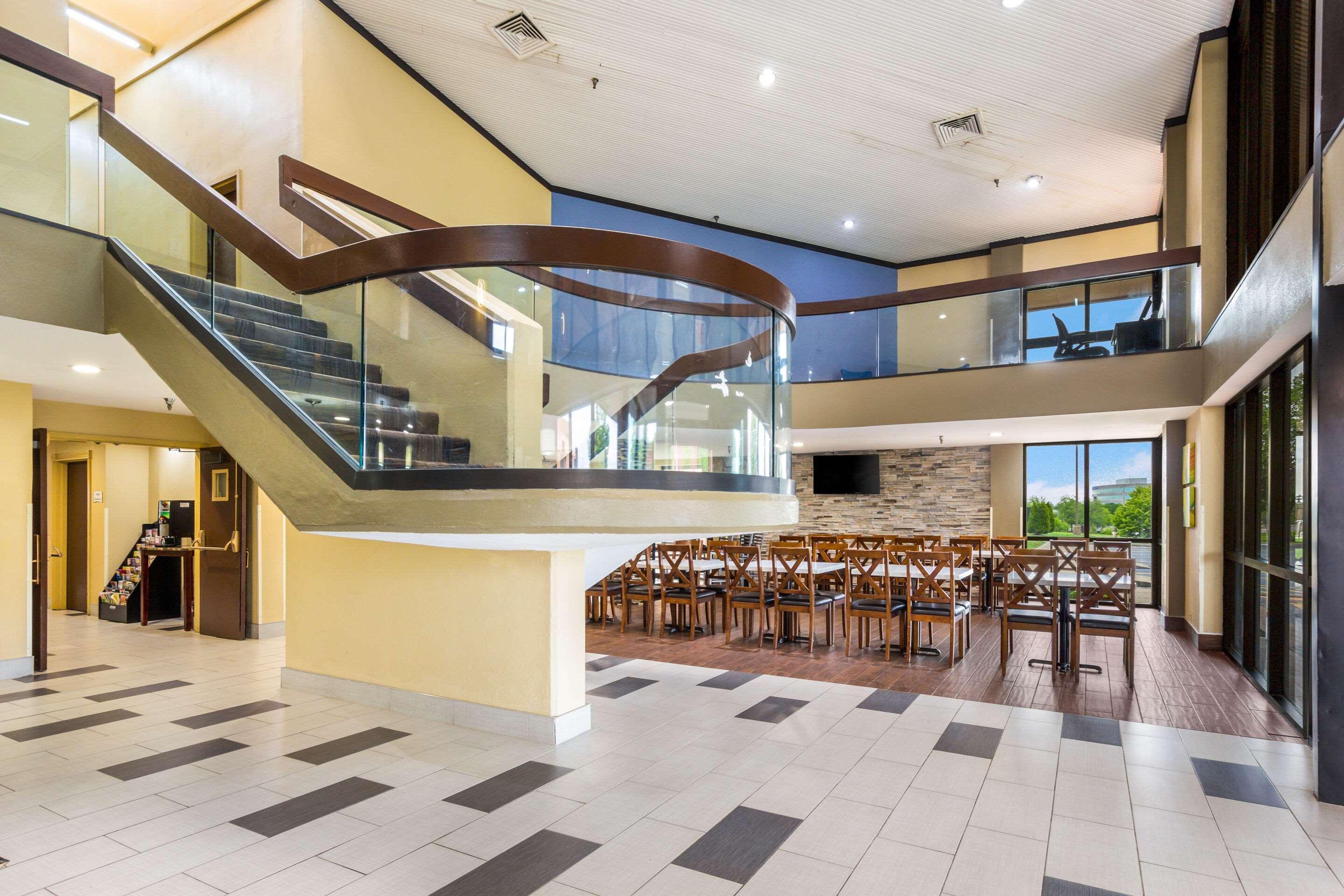 Quality Inn & Suites Florence - Cincinnati South Extérieur photo